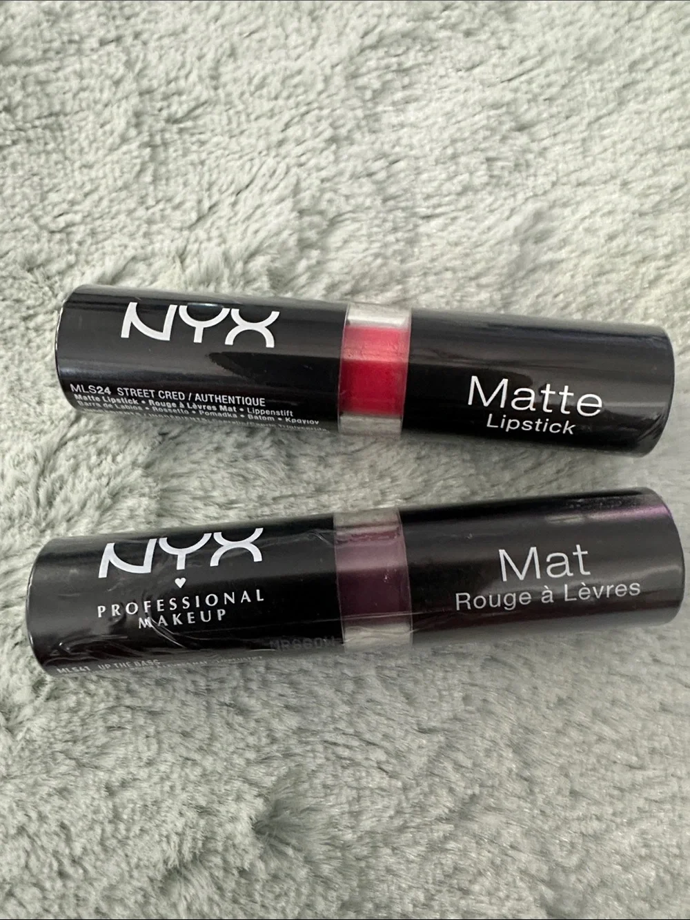 NYX Matte Lipstick Duo - Bright Red & Deep Plum